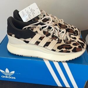 Brand New Adidas "SL ANDRIDGE" Women's Calf Hair Sneaker - Size 7.5